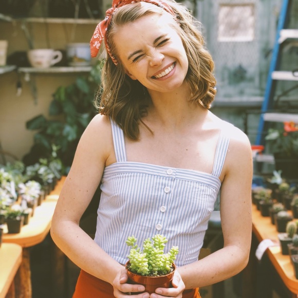 Meet your Posher, Joyce - Picture 5 of 5